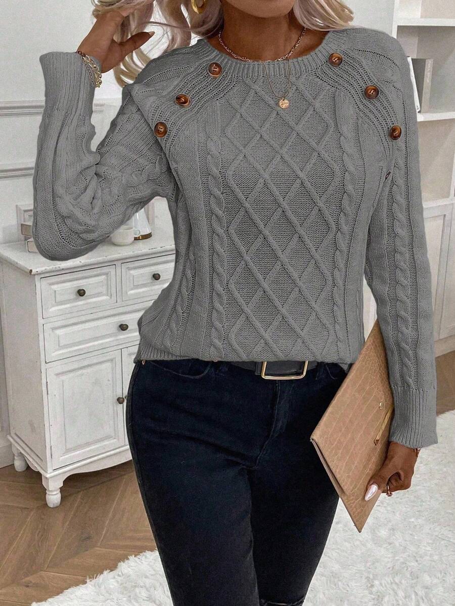 MATHILDE™ | SWEATER MED KNAPDETALJER