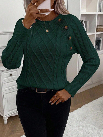 MATHILDE™ | SWEATER MED KNAPDETALJER